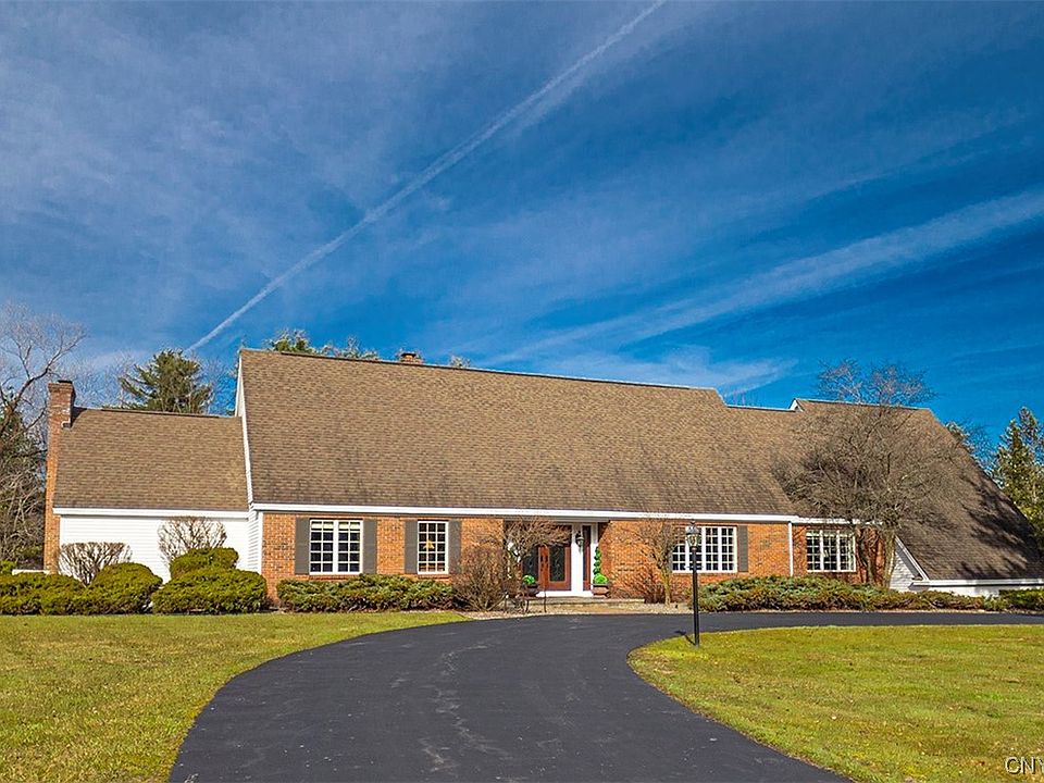 1st image of 7123 Thorntree Hill Dr