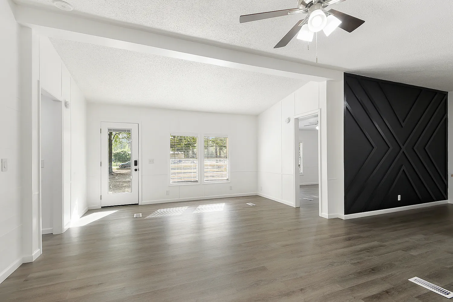 36735 Longleaf Drive - 1 — Photo 3