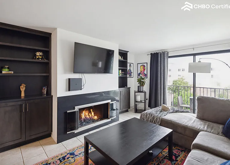 Furnished rental in Los Angeles, CA