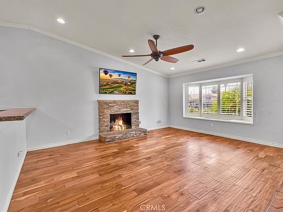 5th image of 620 Meadow Grove Pl
