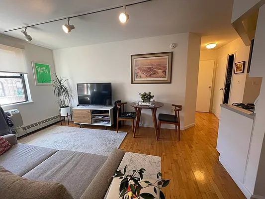 Rented by The Downtown LLC | media 4