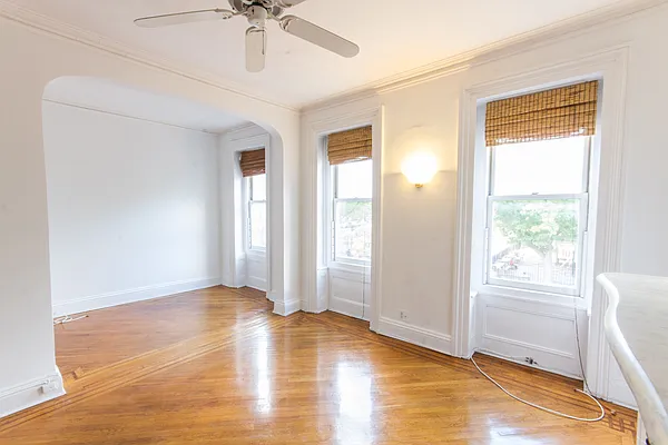 Rented by Twyford Real Estate | media 32