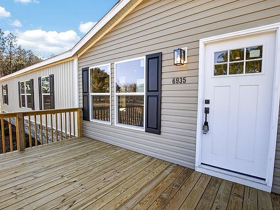 2nd image of 6935 Two Notch Rd