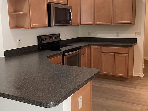 5th image of 1042 Wilsea Pl