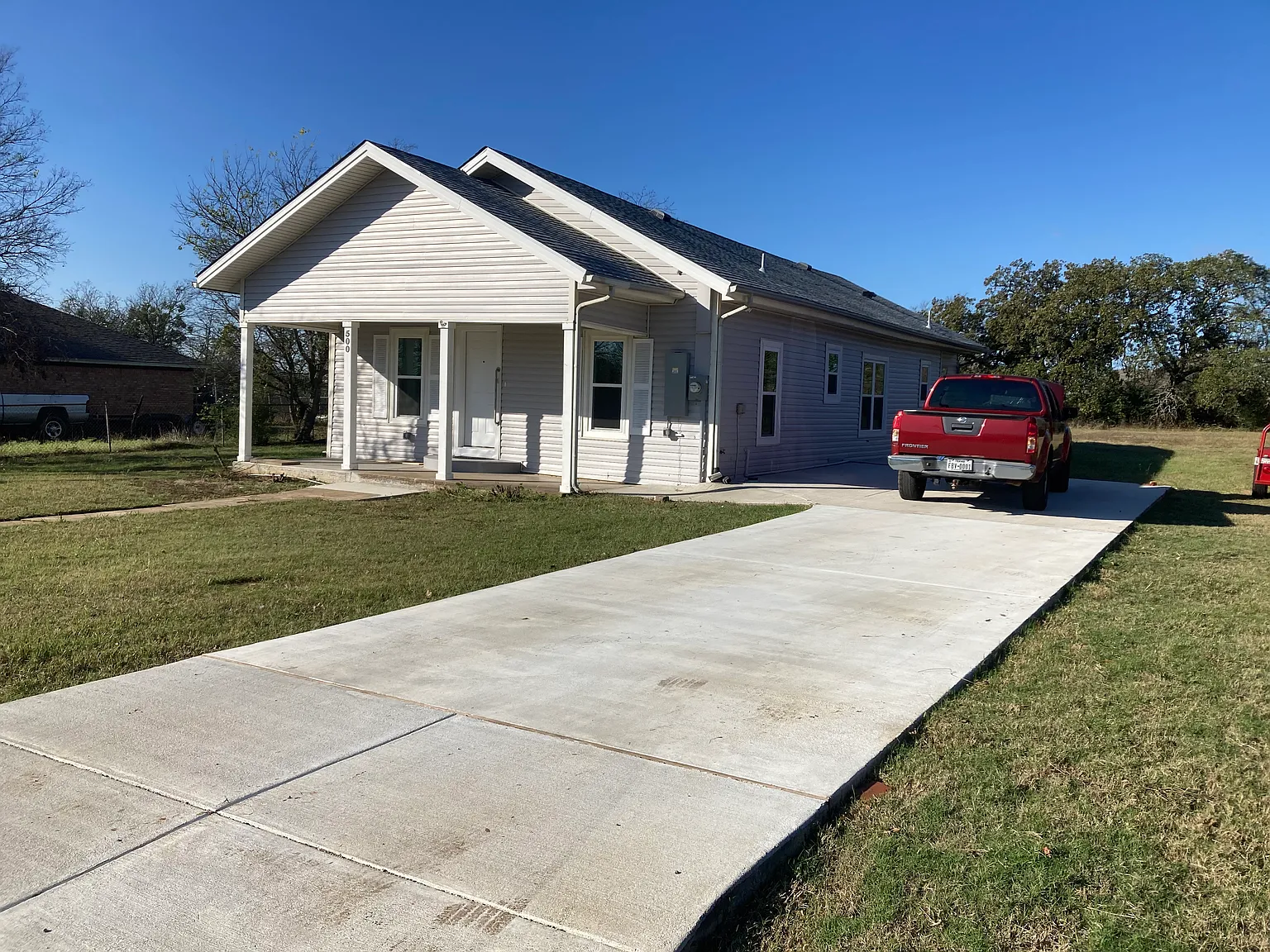 3 bed, 1292 sqft, $1,800 — Photo 1