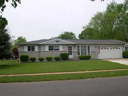 450 Jana Dr photo 1