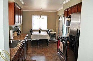 5th image of 23321 Cayuga Ave