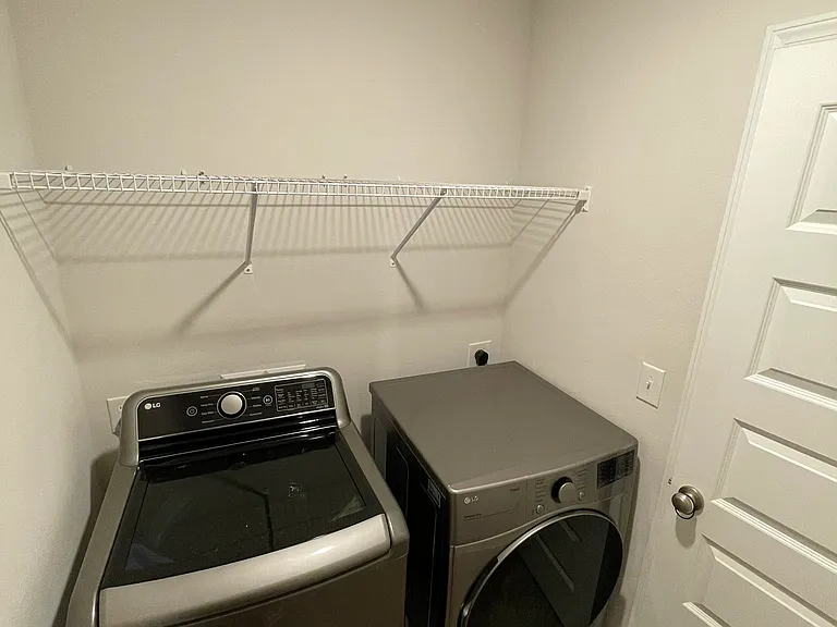 5240 Peach Dr — Photo 18