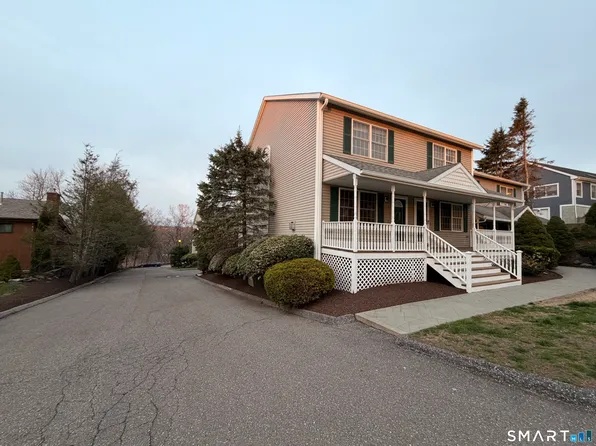 39 Coram Rd APT 1, Shelton, CT 06484
