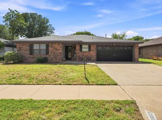 1003 Cedar Ave, Idalou, TX 79329