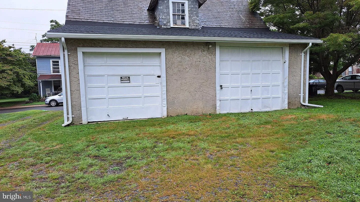 Studio, 1152 sqft, $600 — Photo 1