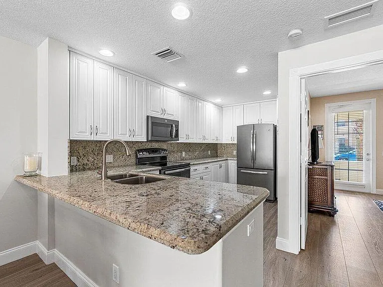 4506 Illicium Dr — Photo 4