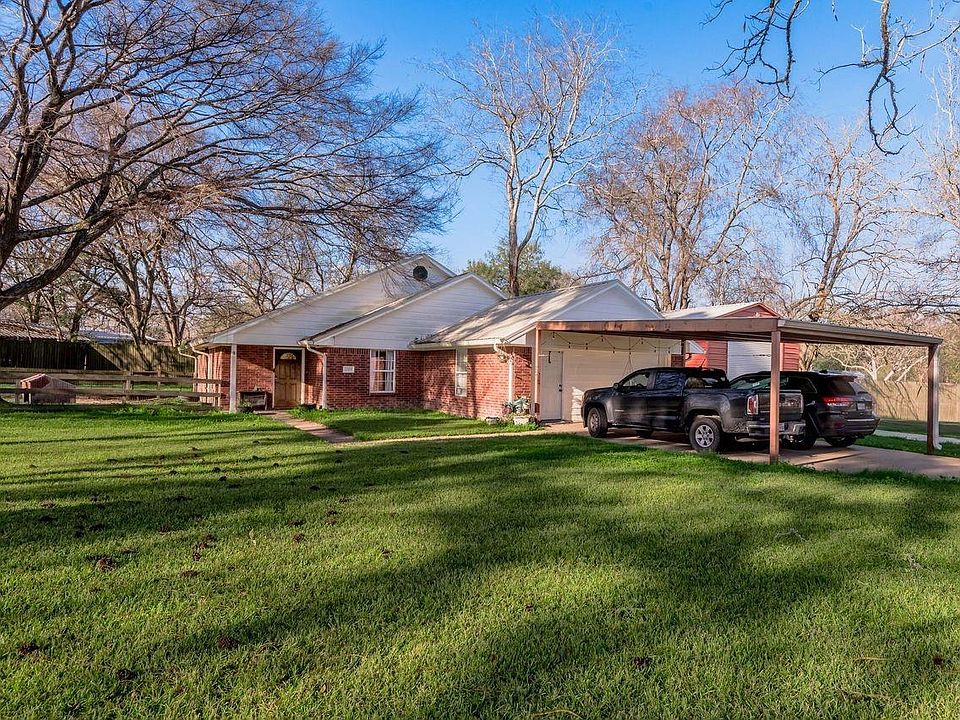 1st image of 2203 Shannon Dr