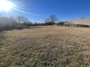 2945 N Saint Augustine Dr, Dallas, TX 75227