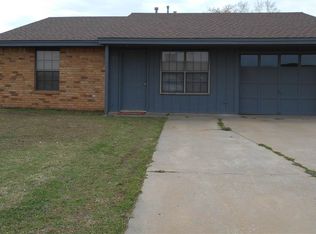 102 Anthony Dr, Lahoma, OK 73754