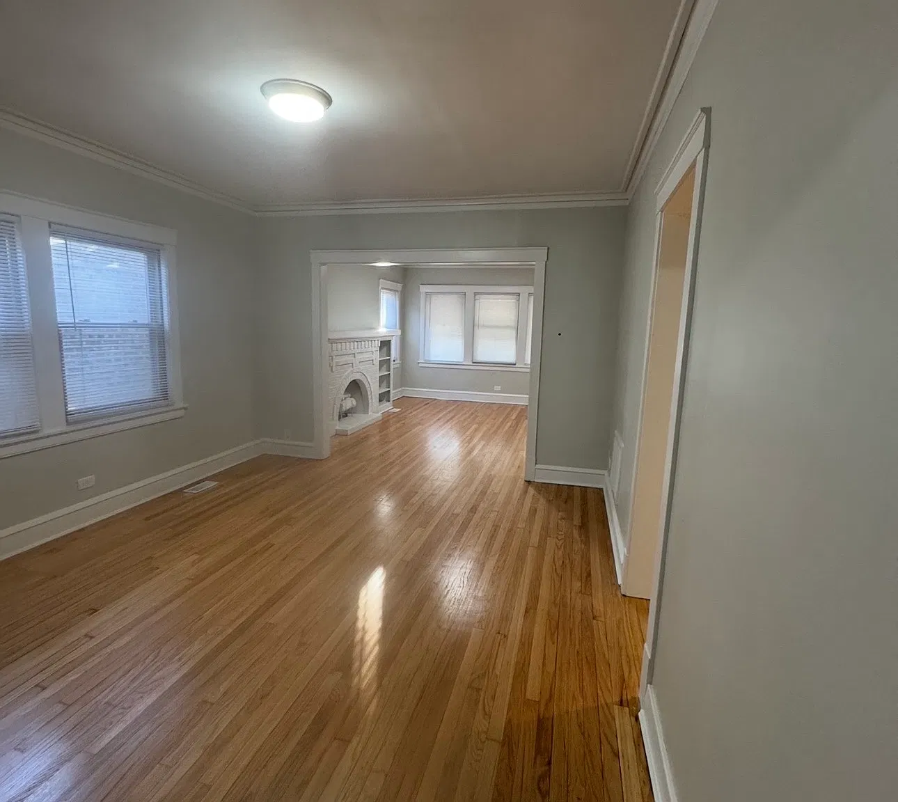 5 bed, 1095 sqft, $3,500 — Photo 4