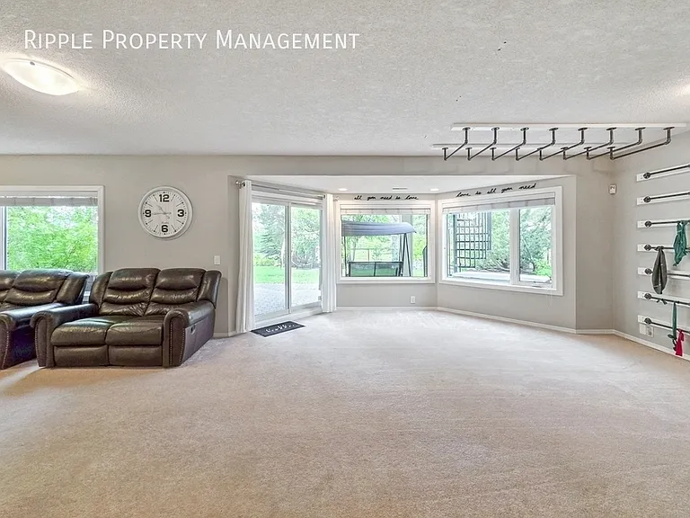 138 Mount Robson Close SE — Photo 19