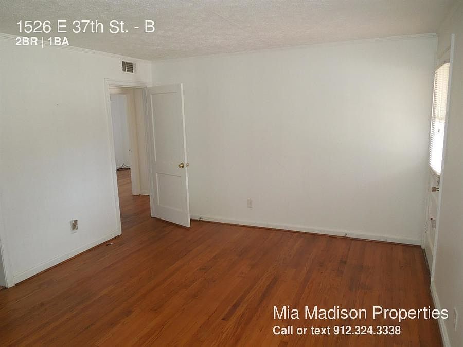 2nd image of 1526 E 37th St Unit B
