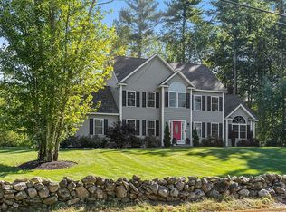 66 Simpson Rd, Pelham, NH 03076