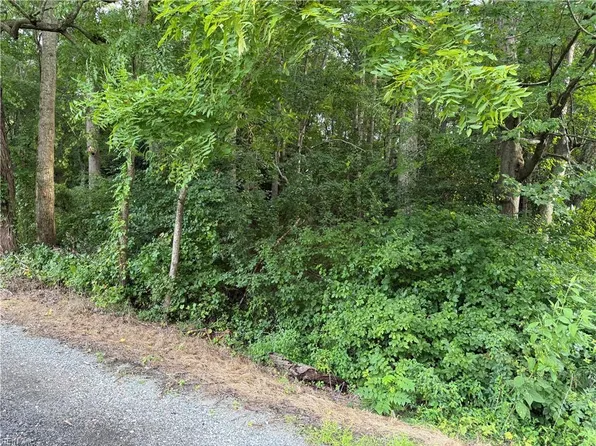 100AC Clay Bank Rd, Gloucester, VA 23061