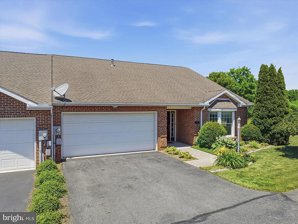 456 Moss Spring Ave, Greencastle, PA 17225 | Zillow