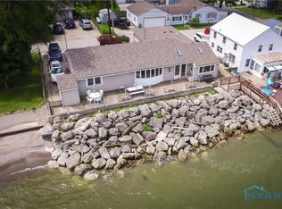 8317 N Division St, Oak Harbor, OH 43449