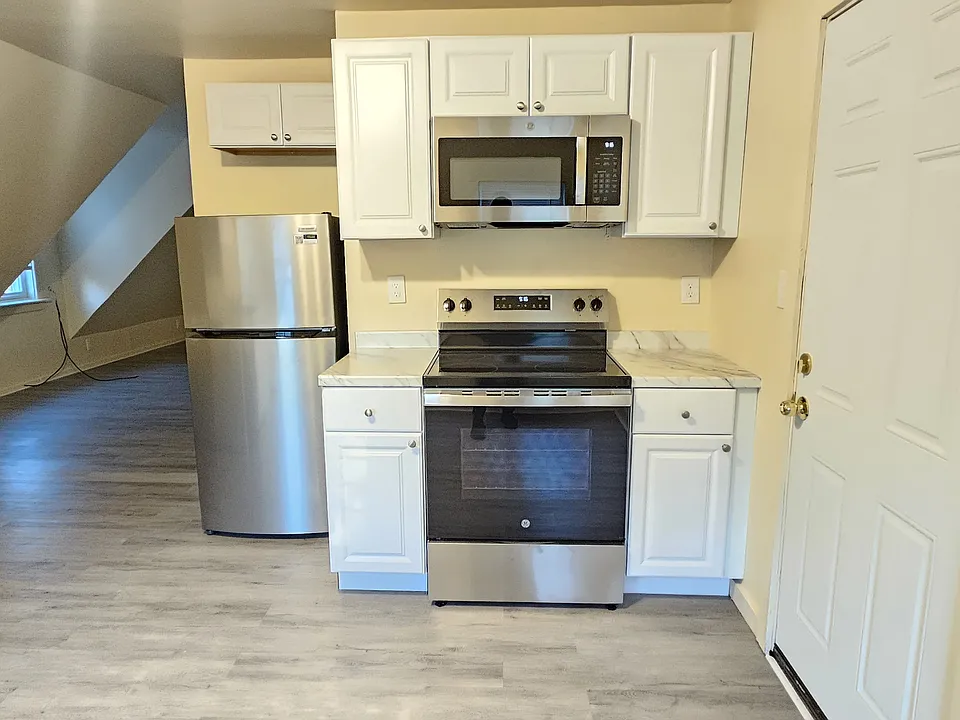 53 Taylor Ave #3