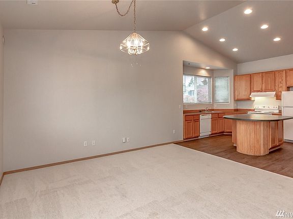 5th image of 21512 42nd Ave E