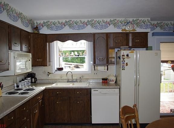 5th image of 1870 Violet Dr