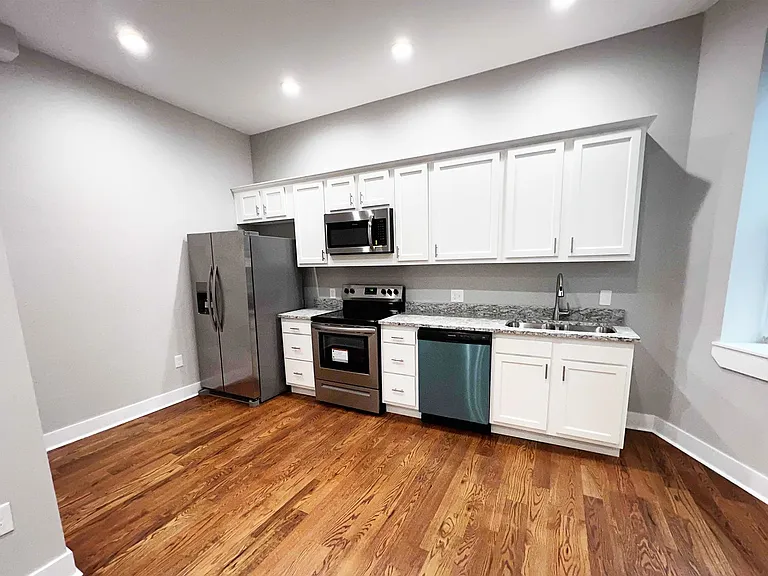 3216 Bishop St — Photo 14