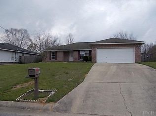214 Clearfield Dr, Cantonment, FL 32533