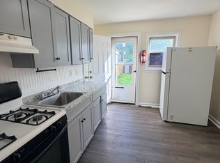 607 Berg Ave, Hamilton, NJ 08610