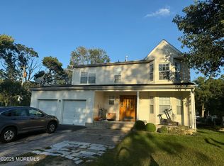 587 Coolidge Ave, Toms River, NJ 08753