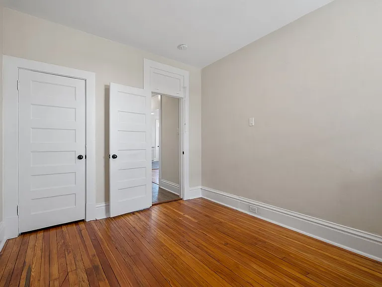 701 Brownsville Rd — Photo 19