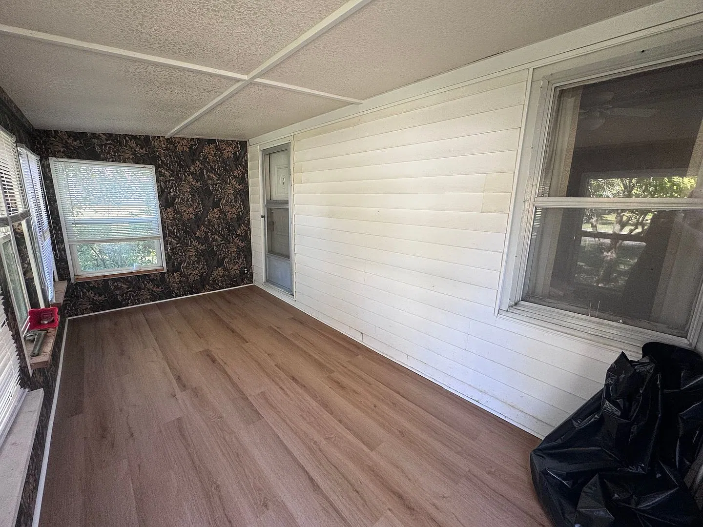 2-3 Bedroom House in Barlow — Photo 3