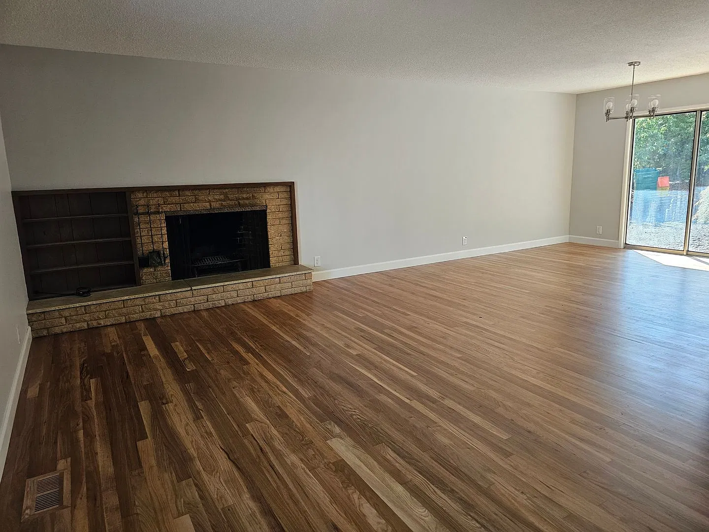 Single Level In Raleigh Hills - Remodeled 3 Bedrooms, 2 Baths — Photo 3