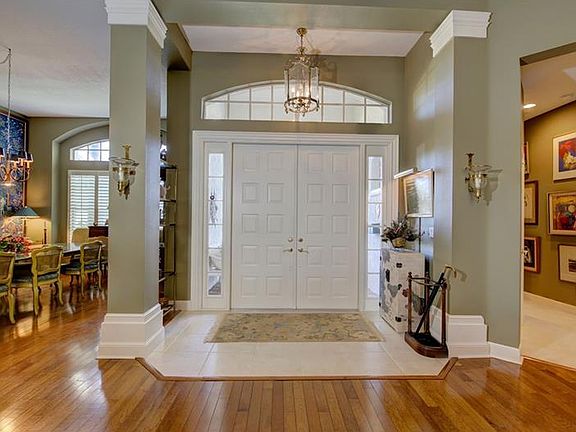 4th image of 17 Evonaire Cir