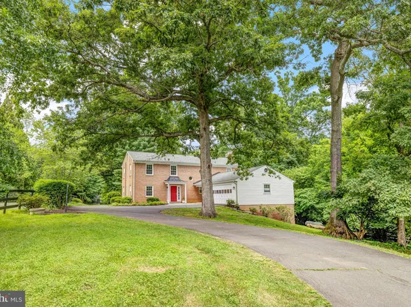 11300 Corobon Ln, Great Falls, VA 22066