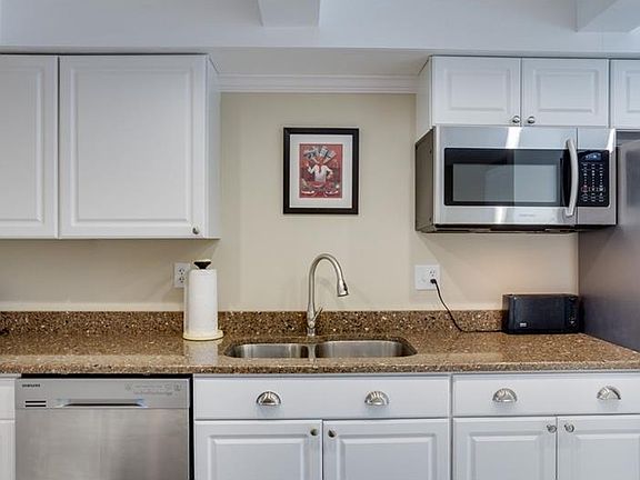 4th image of 3300 Cove Cay Dr Unit 2F