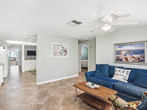 5th image of 13841 King Ave
