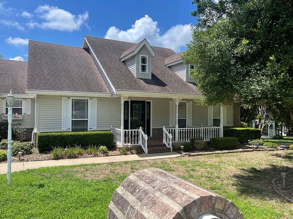 1 Berrydale Ln