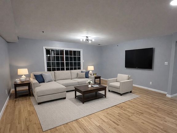3rd image of 28 Branford St
