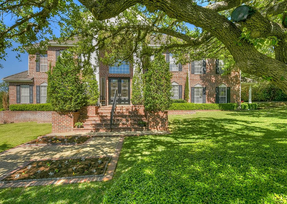 1st image of 9 Mayborough Ln