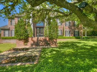9 Mayborough Ln, San Antonio, TX 78257