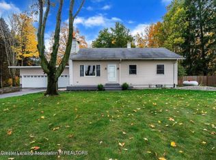 2115 Tomlinson Rd, Mason, MI 48854