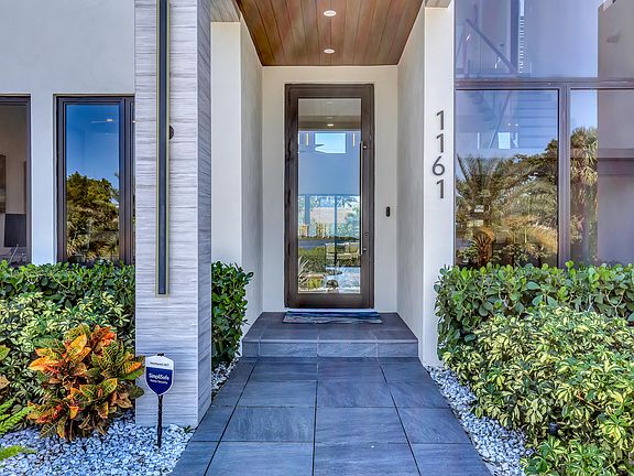 5th image of 1161 Pine Point Rd