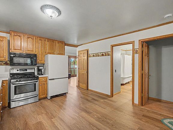 4th image of 17356 Hiawatha Beach Dr NE