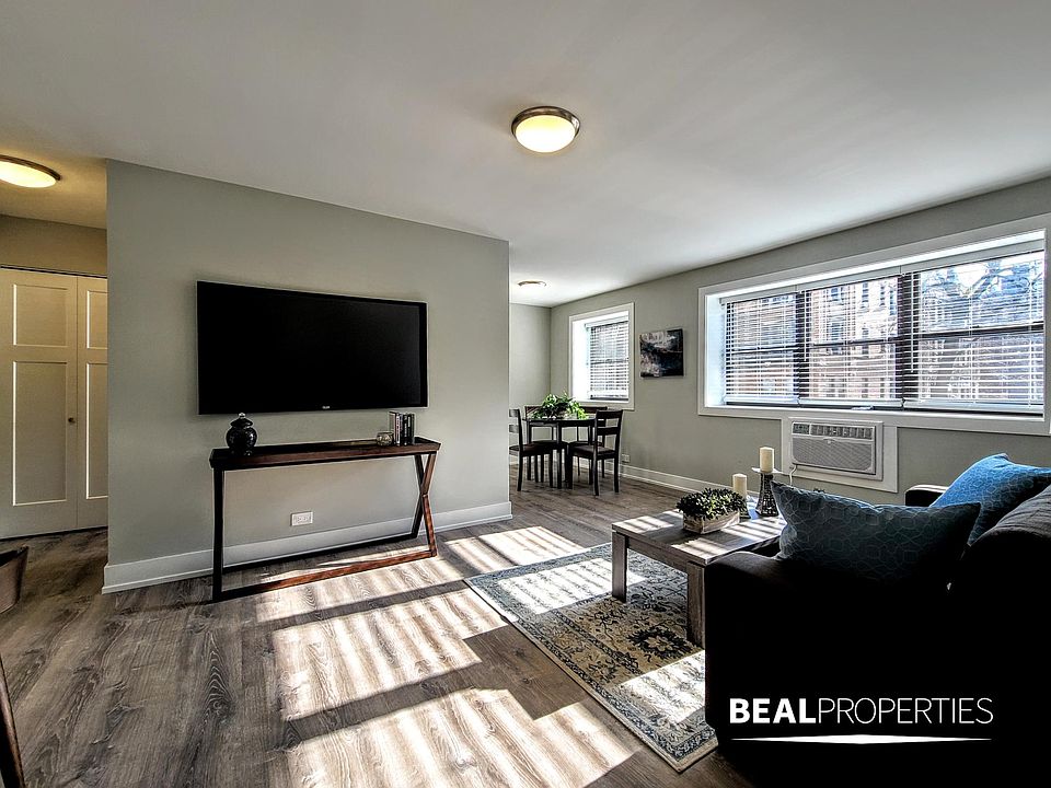 1st image of 530 W Surf St APT 215