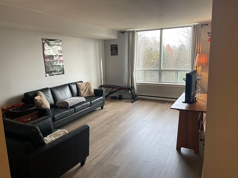 1510 Richmond St #410 — Photo 3
