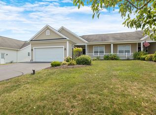 3780 Neptune Ln, Syracuse, NY 13209